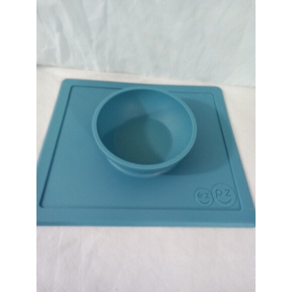ezpz Mini Bowl Blue - 100% Silicone Suction Bowl with Built-in Placemat - Picture 1 of 5
